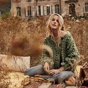 ISO! Green pomme sweater from Doen